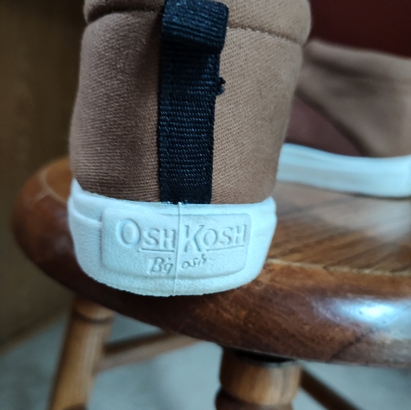 Oshkosh High Top Shoe - Picture 3 of 8